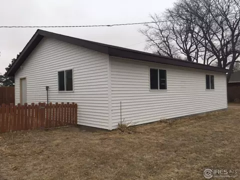 305 E Bryan St, Haxtun, CO 80731 photo 5