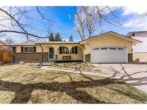 1059 S Johnson Way, Lakewood, CO 80226