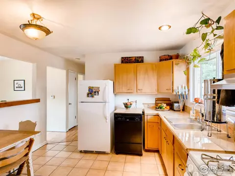 620 Gillaspie Dr, Boulder, CO 80305 photo 9