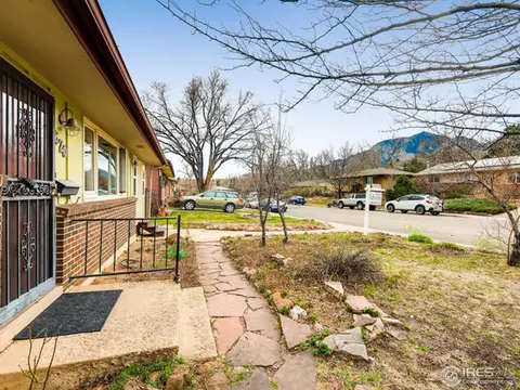 620 Gillaspie Dr, Boulder, CO 80305 photo 3
