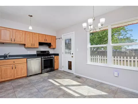 230 Cleveland Ct, Bennett, CO 80102 photo 10