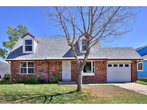 230 Cleveland Ct, Bennett, CO 80102 photo 1