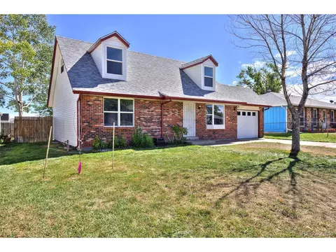 230 Cleveland Ct, Bennett, CO 80102 photo 3