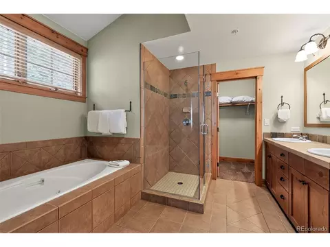 Bath - 89 Tip Top Trl #6533, Dillon, CO 80435 photo 4 of 4