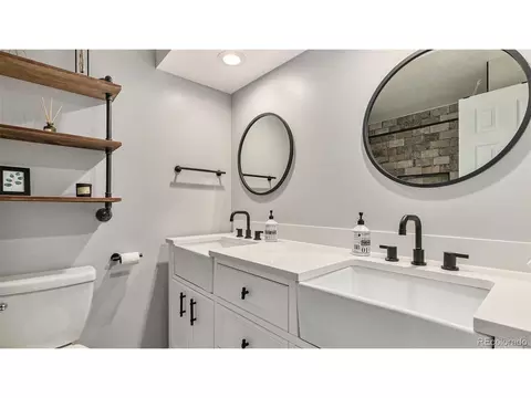 8765 E Floyd Cir, Denver, CO 80231 photo 17