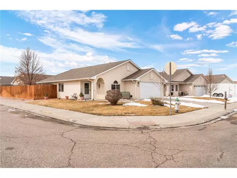727 Edna Ln, Pueblo, CO 81005