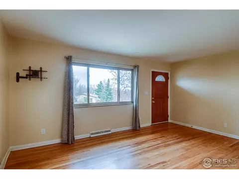 4540 Squires Cir, Boulder, CO 80305 photo 4