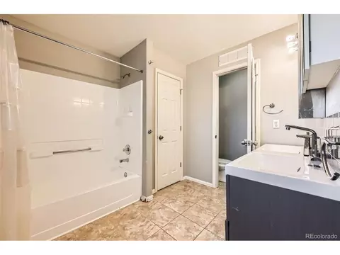 4666 Cornish Way, Denver, CO 80239 photo 16