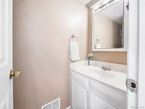 7512 Jay Ct, Arvada, CO 80003 photo 16