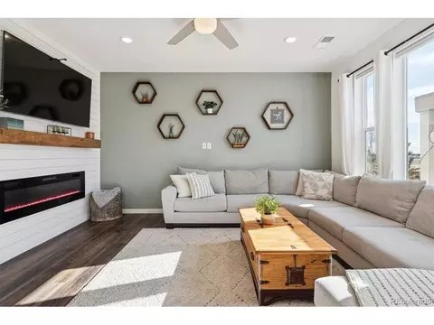 Living - 3530 Sawtooth St, Erie, CO 80516 photo 2 of 3