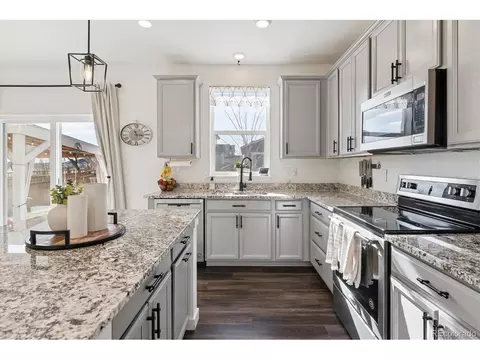 Kitchen - 3530 Sawtooth St, Erie, CO 80516 photo 3 of 4