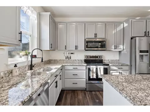 Kitchen - 3530 Sawtooth St, Erie, CO 80516 photo 2 of 4