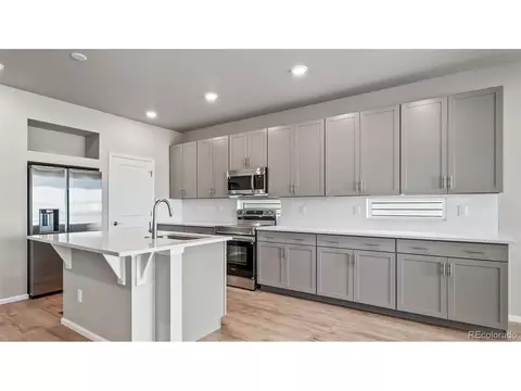 Kitchen - 28689 E 4th Pl, Watkins, CO 80137 photo 2 of 4