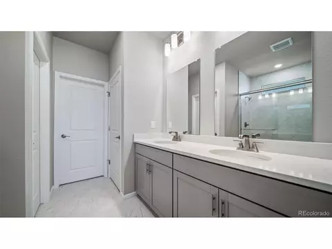 Bath - 28689 E 4th Pl, Watkins, CO 80137 photo 5 of 6
