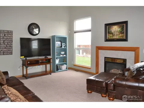 561 Berwick Ave, Firestone, CO 80520 photo 2