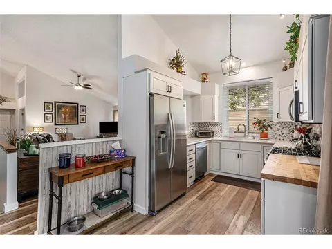 11205 E Baltic Pl, Aurora, CO 80014 photo 4