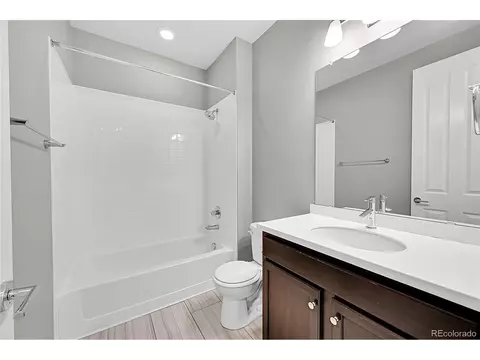 25626 E Maple Ave, Aurora, CO 80018 photo 5