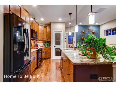 10359 E 25th Dr, Aurora, CO 80010 photo 4