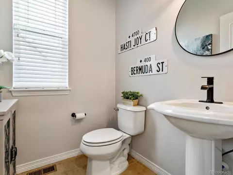 25709 E Polk Pl, Aurora, CO 80016 photo 5