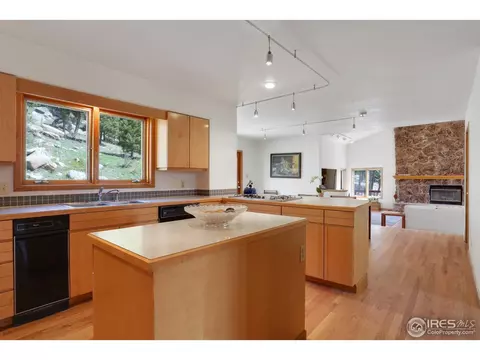 8556 Flagstaff Rd, Boulder, CO 80302 photo 18