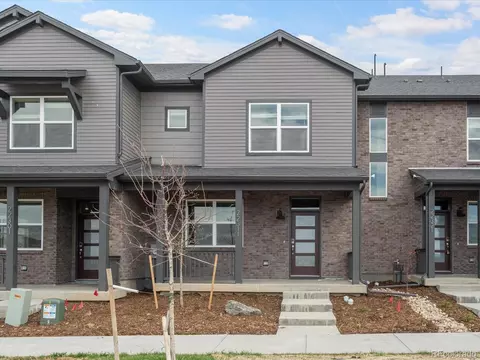 22311 E 7th Pl, Aurora, CO 80018 photo 3