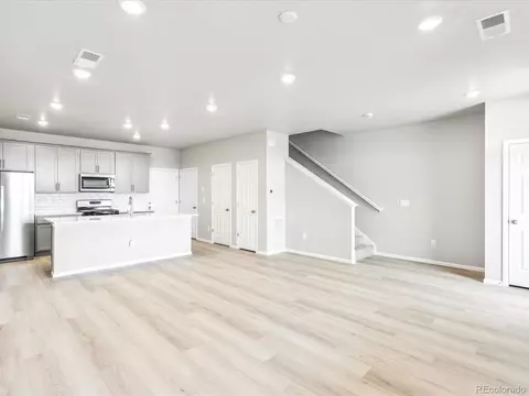 22311 E 7th Pl, Aurora, CO 80018 photo 8