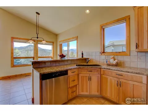 104 Longs Peak Dr, Lyons, CO 80540 photo 16
