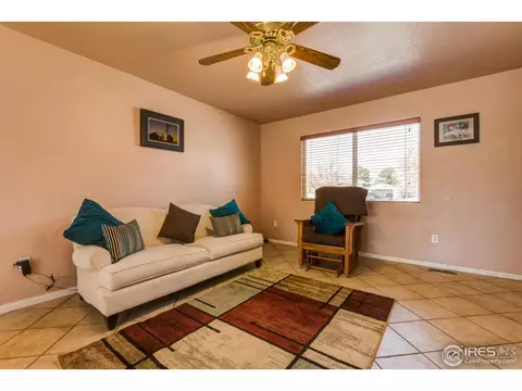 14586 E 24th Ave, Aurora, CO 80011 photo 3