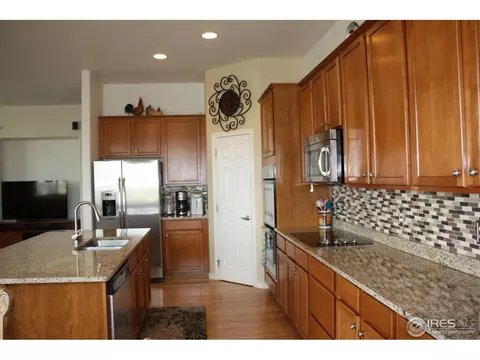7722 Secrest Ct, Arvada, CO 80007 photo 3