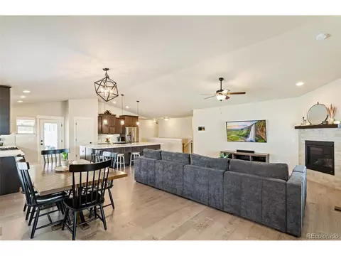 210 Wake St, Frederick, CO 80530 photo 4