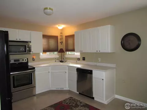 1404 E 96th Dr, Thornton, CO 80229 photo 5