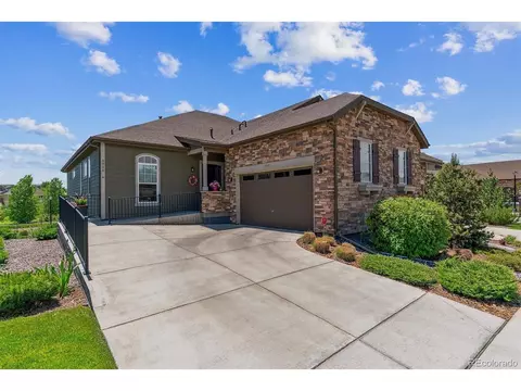 6948 W Jewell Dr, Lakewood, CO 80227