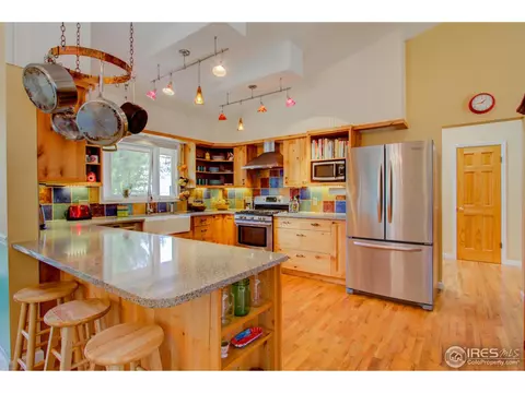 1908 Apple Valley Rd, Lyons, CO 80540 photo 12