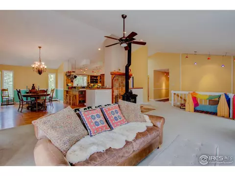 1908 Apple Valley Rd, Lyons, CO 80540 photo 9