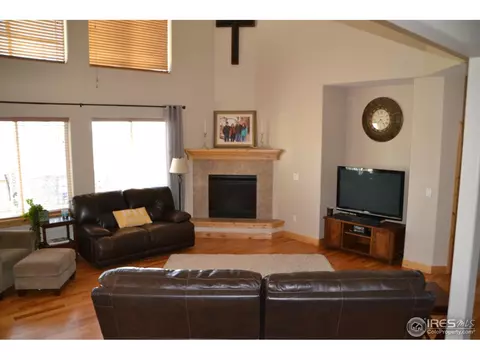 5062 Rangeview Ave, Longmont, CO 80504 photo 4