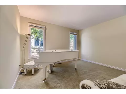 8633 E Iliff Dr, Denver, CO 80231 photo 14