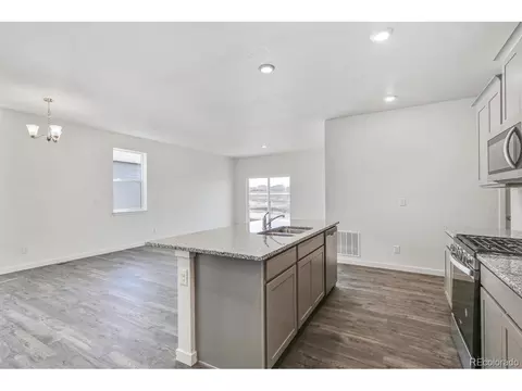 214 Coyote St, Bennett, CO 80102 photo 8