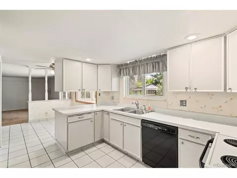 9004 E Floyd Ave, Denver, CO 80231 photo 7
