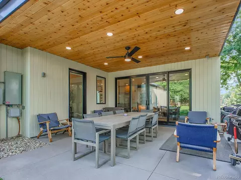Exterior - 300 Oneida St, Denver, CO 80220 photo 5 of 10