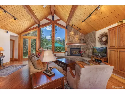1755 Red Hawk Rd, Silverthorne, CO 80498