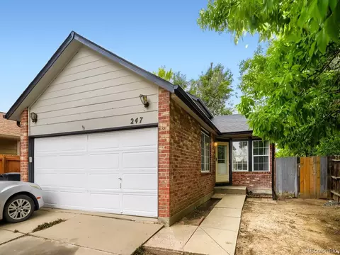 247 Wadsworth Cir, Longmont, CO 80504