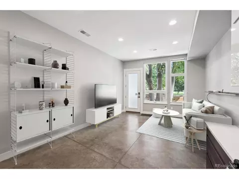 3124 N Gilpin St, Denver, CO 80205