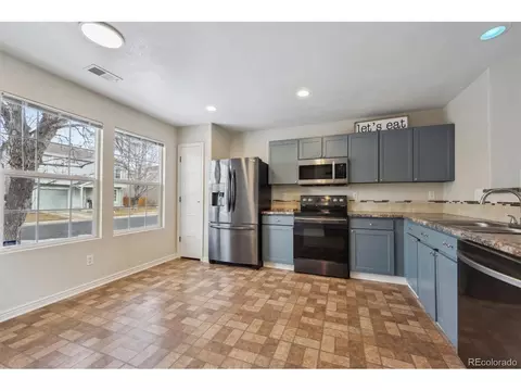 5218 E 100th Pl, Thornton, CO 80229 photo 3