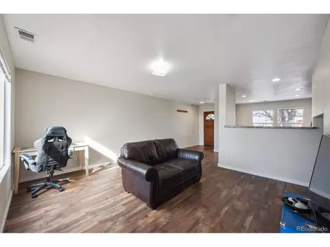 5218 E 100th Pl, Thornton, CO 80229 photo 9