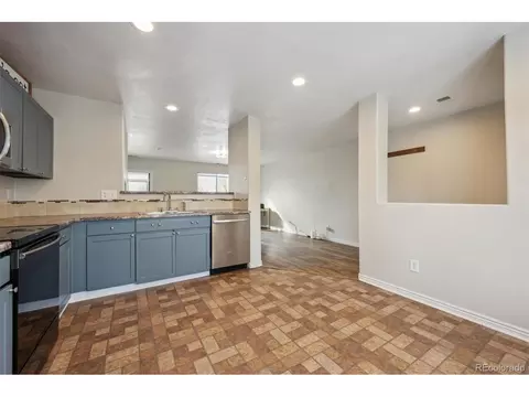 5218 E 100th Pl, Thornton, CO 80229 photo 4