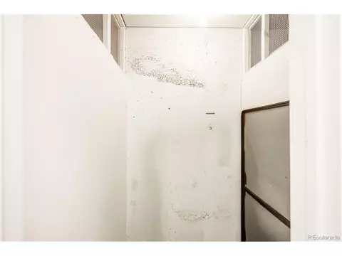 Bath - 1405 Broadway #210, Boulder, CO 80302 photo 3 of 3