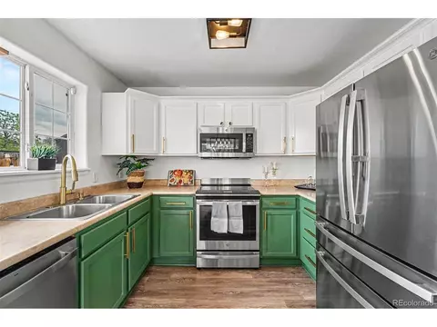 Kitchen - 620 S Stuart St, Denver, CO 80219 photo 3 of 4