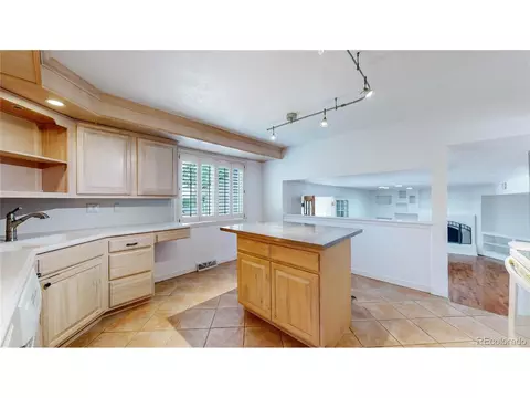 4653 E Weaver Cir, Centennial, CO 80121 photo 8