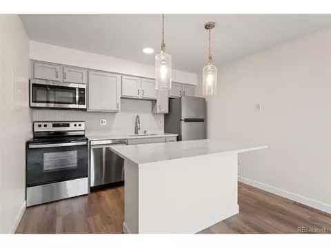 9170 E Arbor Cir #F, Englewood, CO 80111