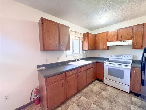 622 E Rio Blanco Ave, Rangely, CO 81648 photo 5